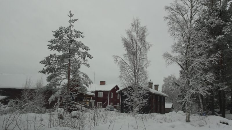 Schweden Roadtrip: Bei Kerzenschein im Schneesturm