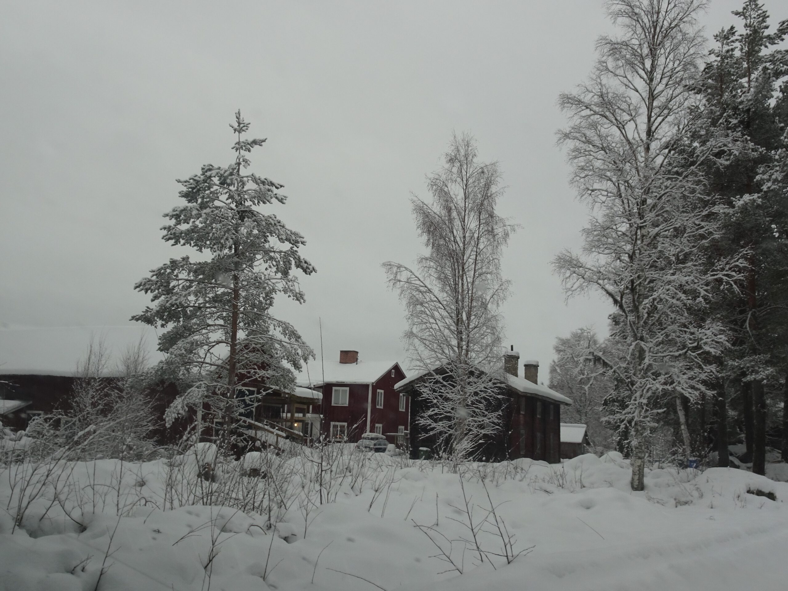 Schweden Roadtrip: Bei Kerzenschein im Schneesturm