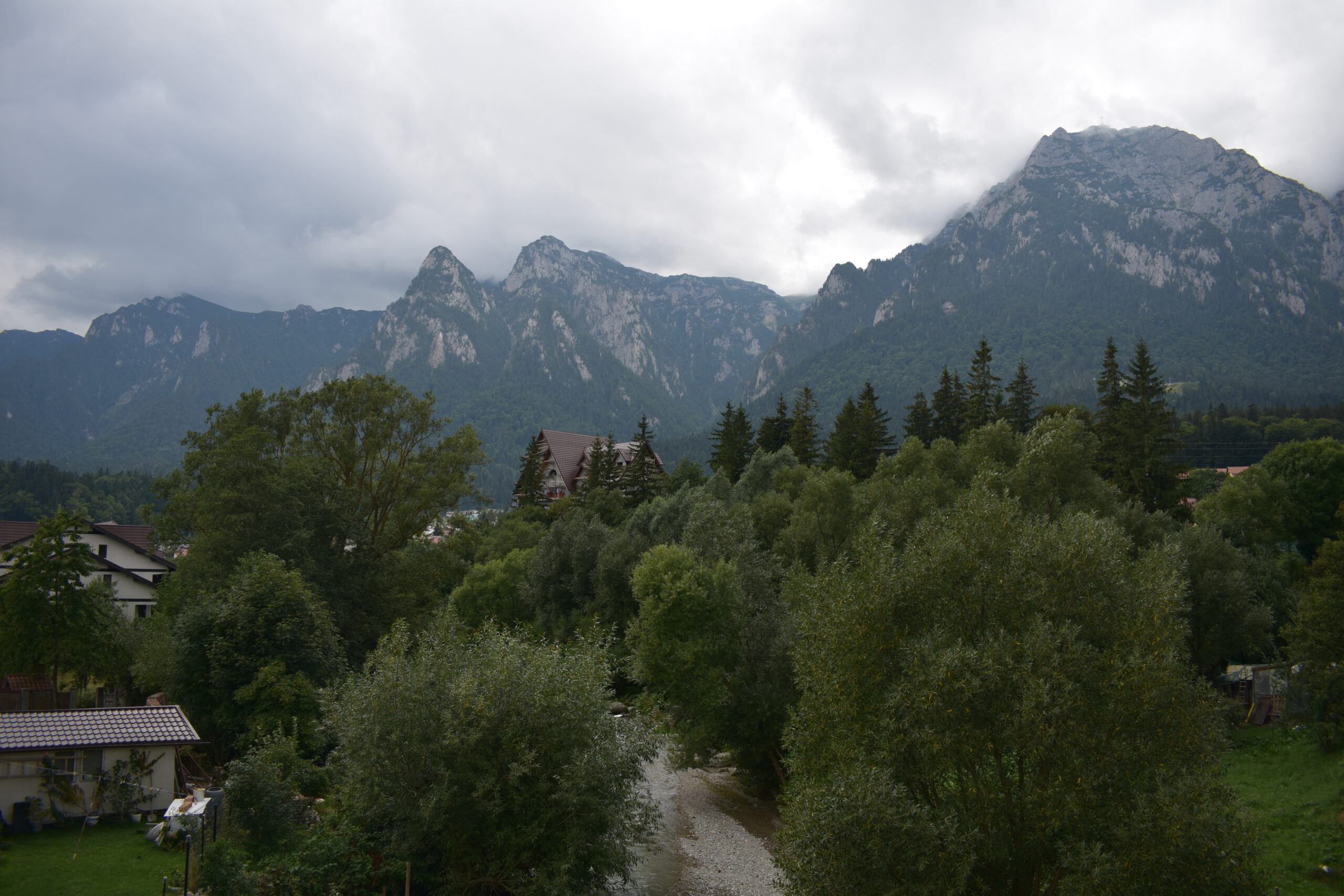 Rumänien: Von Hitze und Zigarettenrauch zu idyllischer Berglandschaft