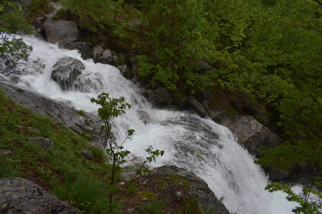 Grunas-Wasserfall in Theth